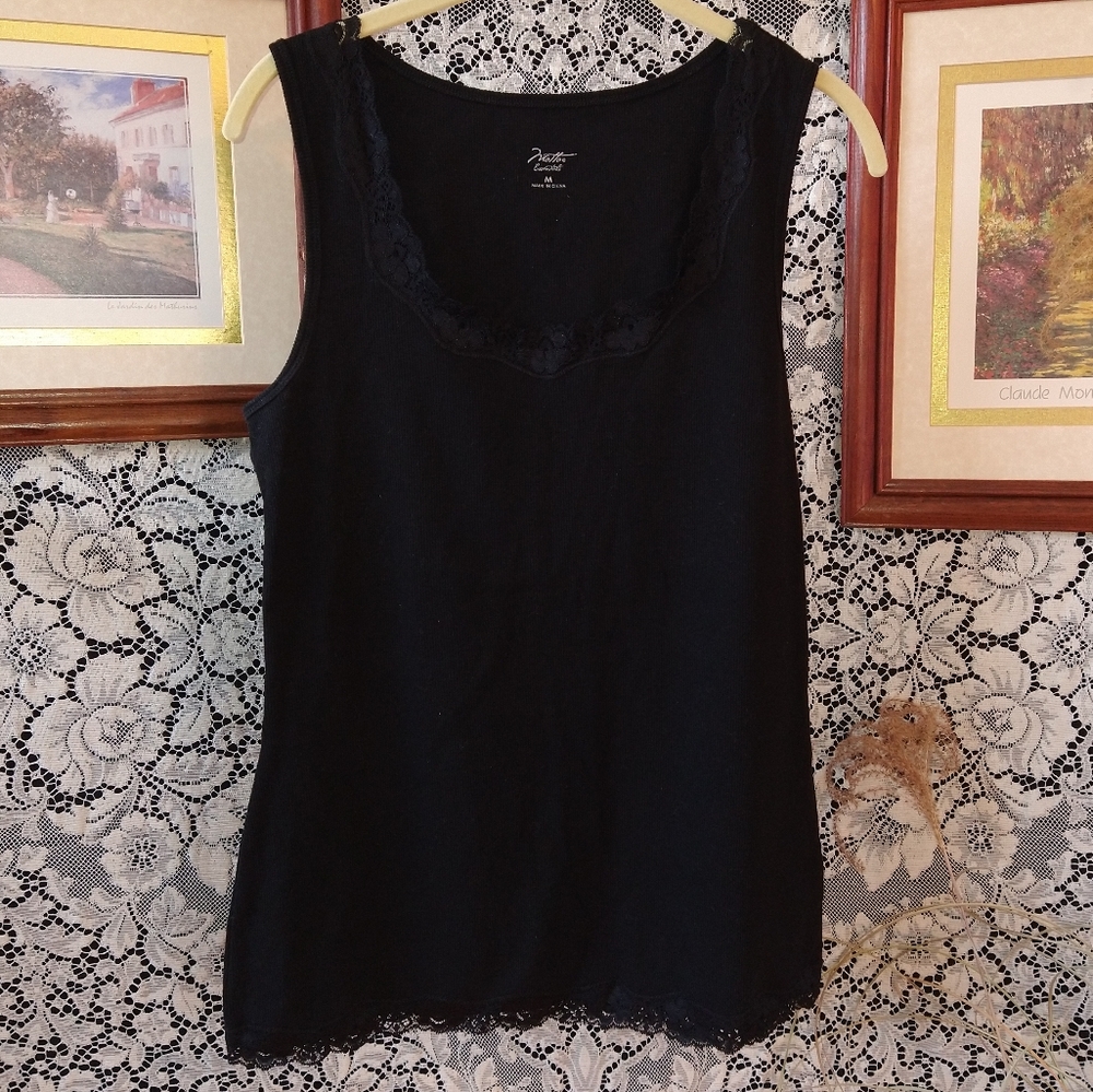 Motto black lace trim cami tank top